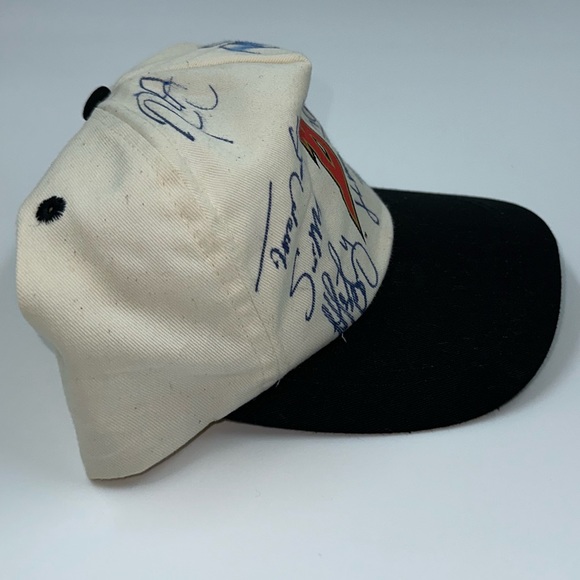 Vintage Fantastic Sports Merchandise Buffalo Bisons White/Black SnapBack Hat - Picture 2 of 6
